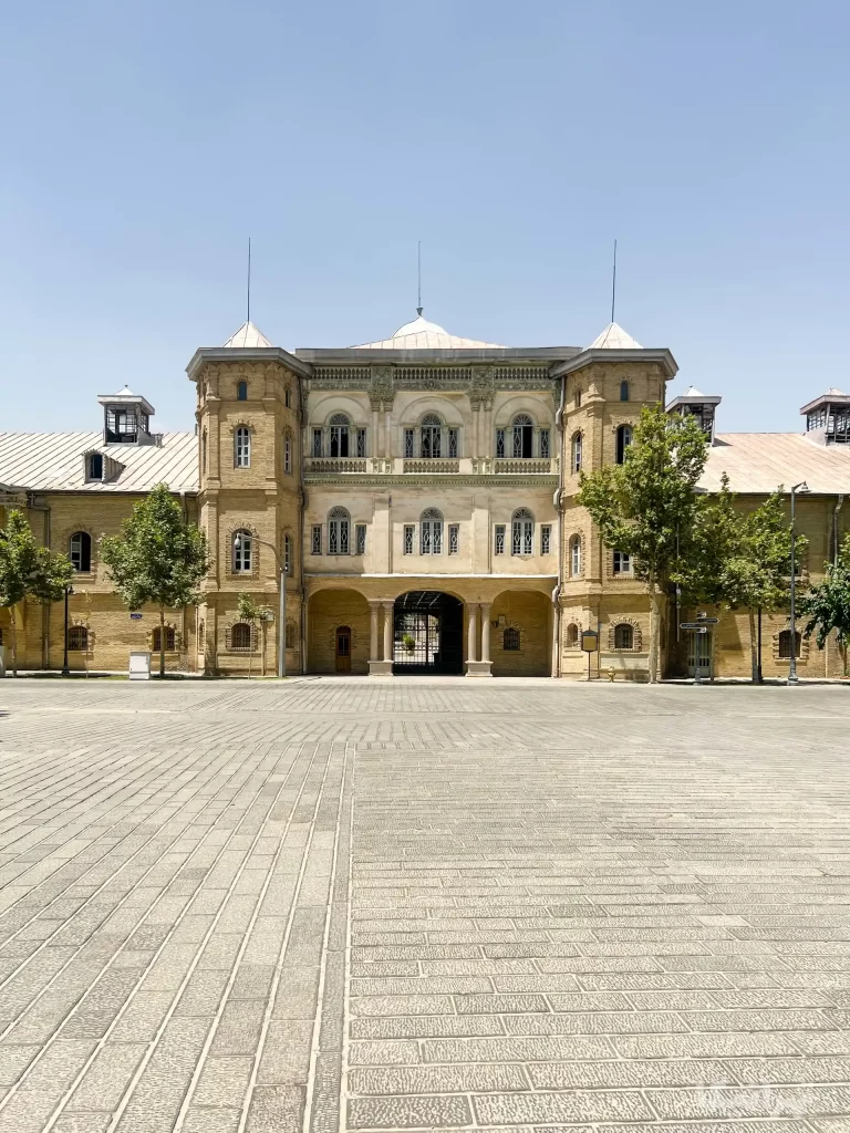 عمارت قزاقخانه