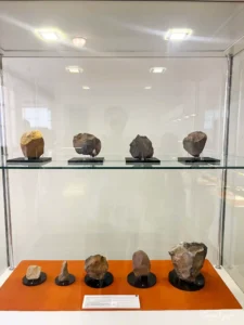 تالار دوره پارینه‌سنگی قدیم موزه ایران باستان