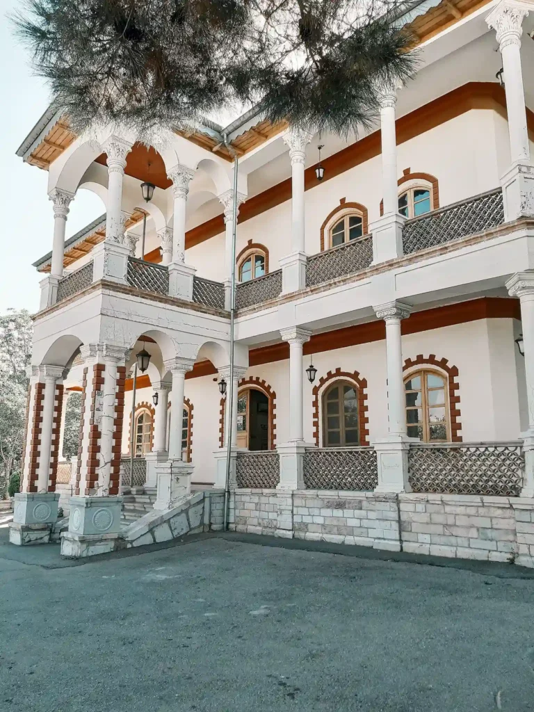 کاخ یاقوت