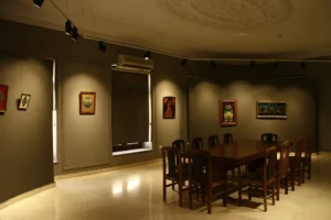 موزه نقاشی پشت شیشه