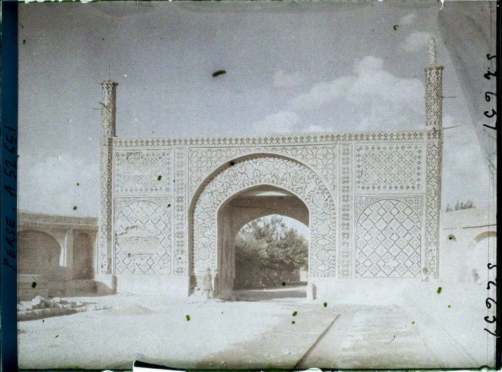 دروازه باغ شاه (دروازه اسبدوانی)