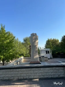 مجسمه در پارک گفتگو