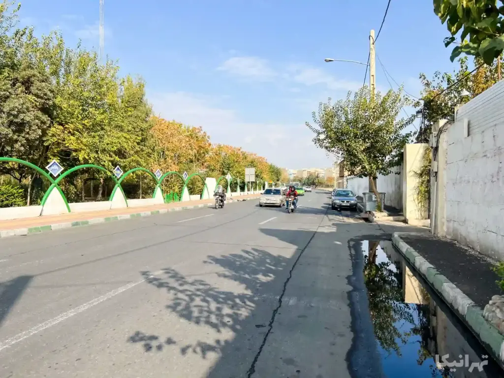ورودی شرقی بوستان ولایت