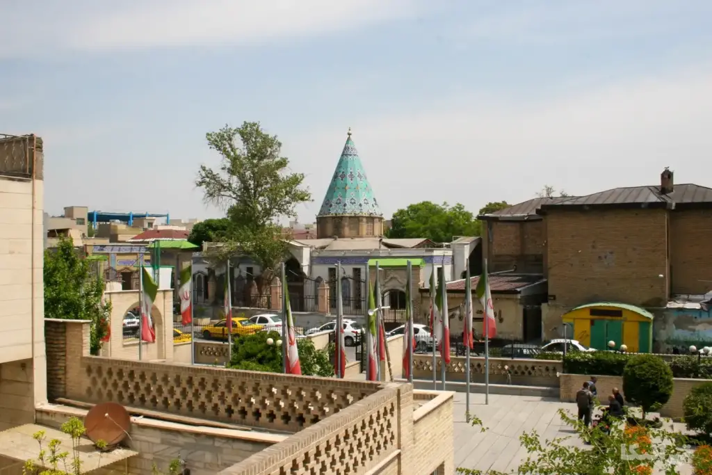 آرامگاه امامزاده یحیی از عمارت کاظمی