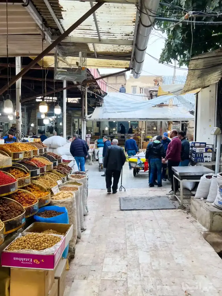 سرای قزوینی های بازار