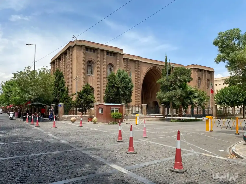 موزه ایران باستان