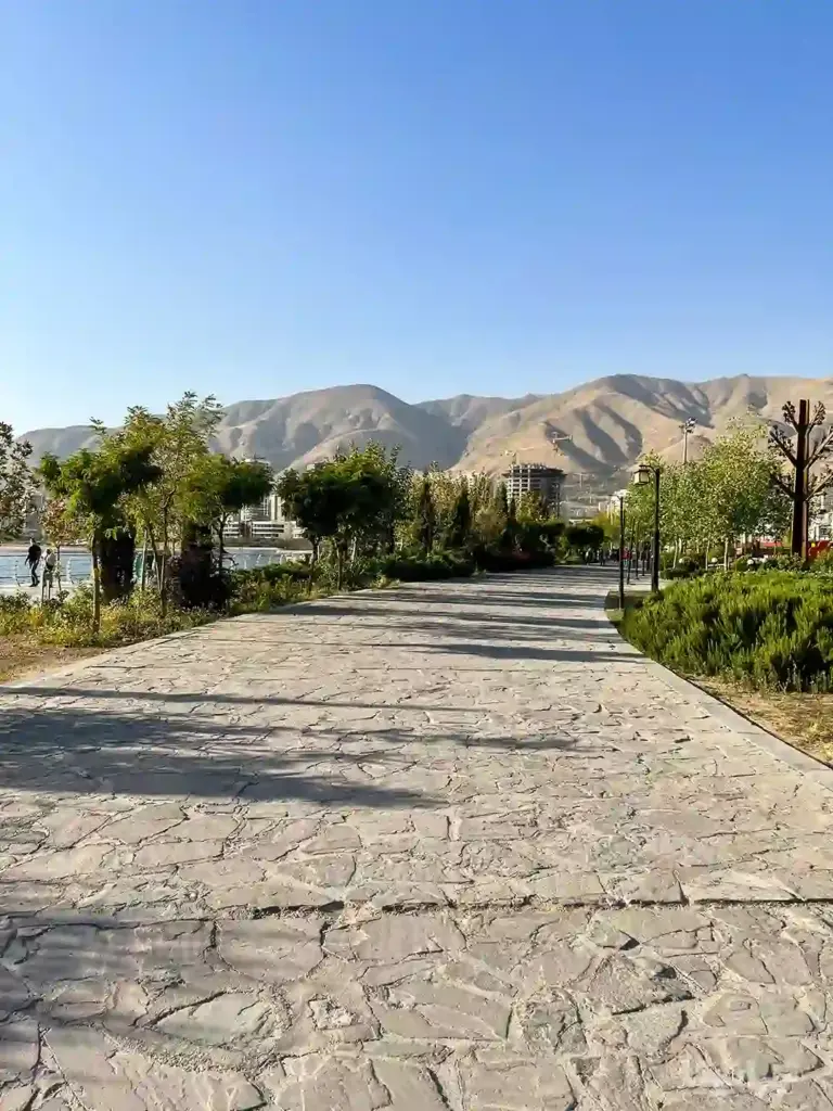 دریاچه چیتگر