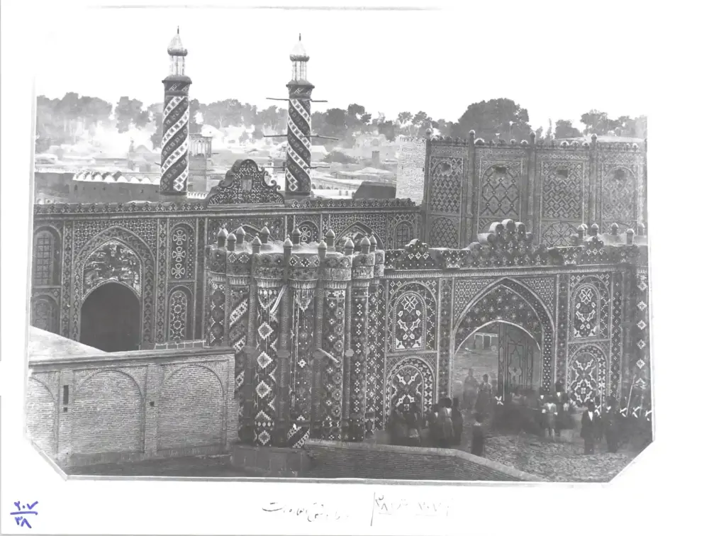 سردر قدیم خیابان ناصریه (ناصرخسرو)