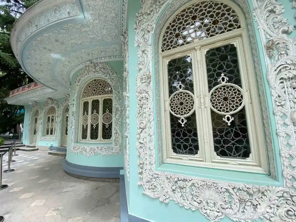 گچبریهای موزه زمان