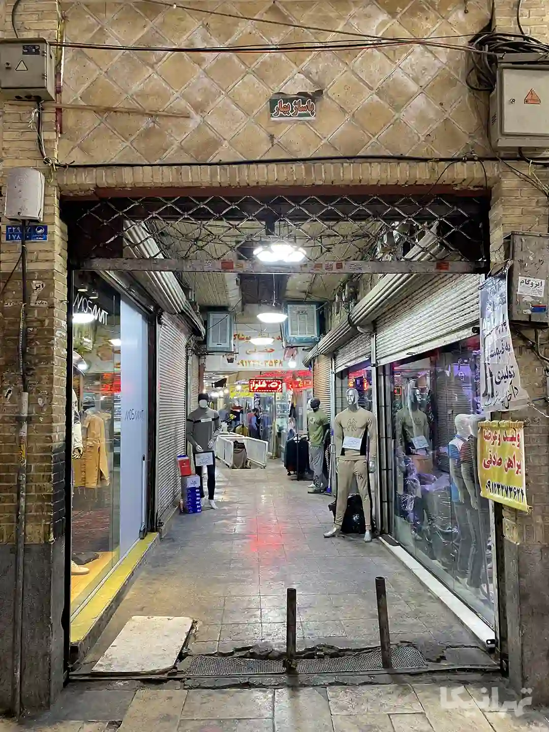 تصویر ورودی پاساژ بهار بازار تهران