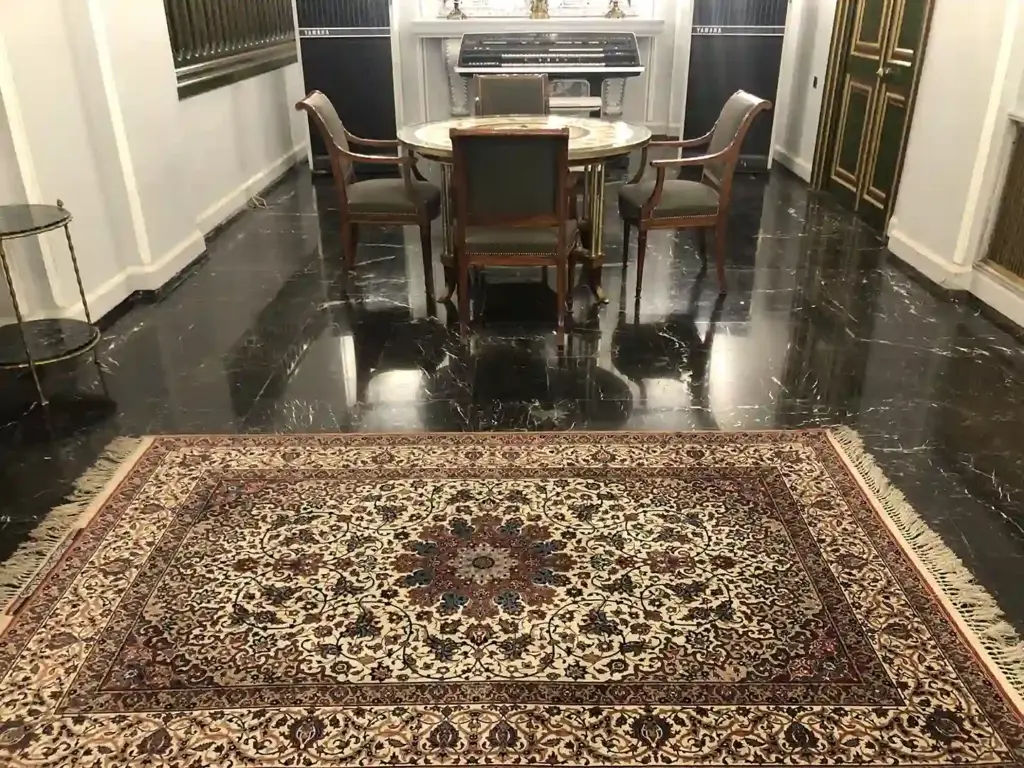 کیبرد یاماها و فرش بافت اصفهان
